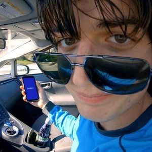 Meet your Posher, Alex